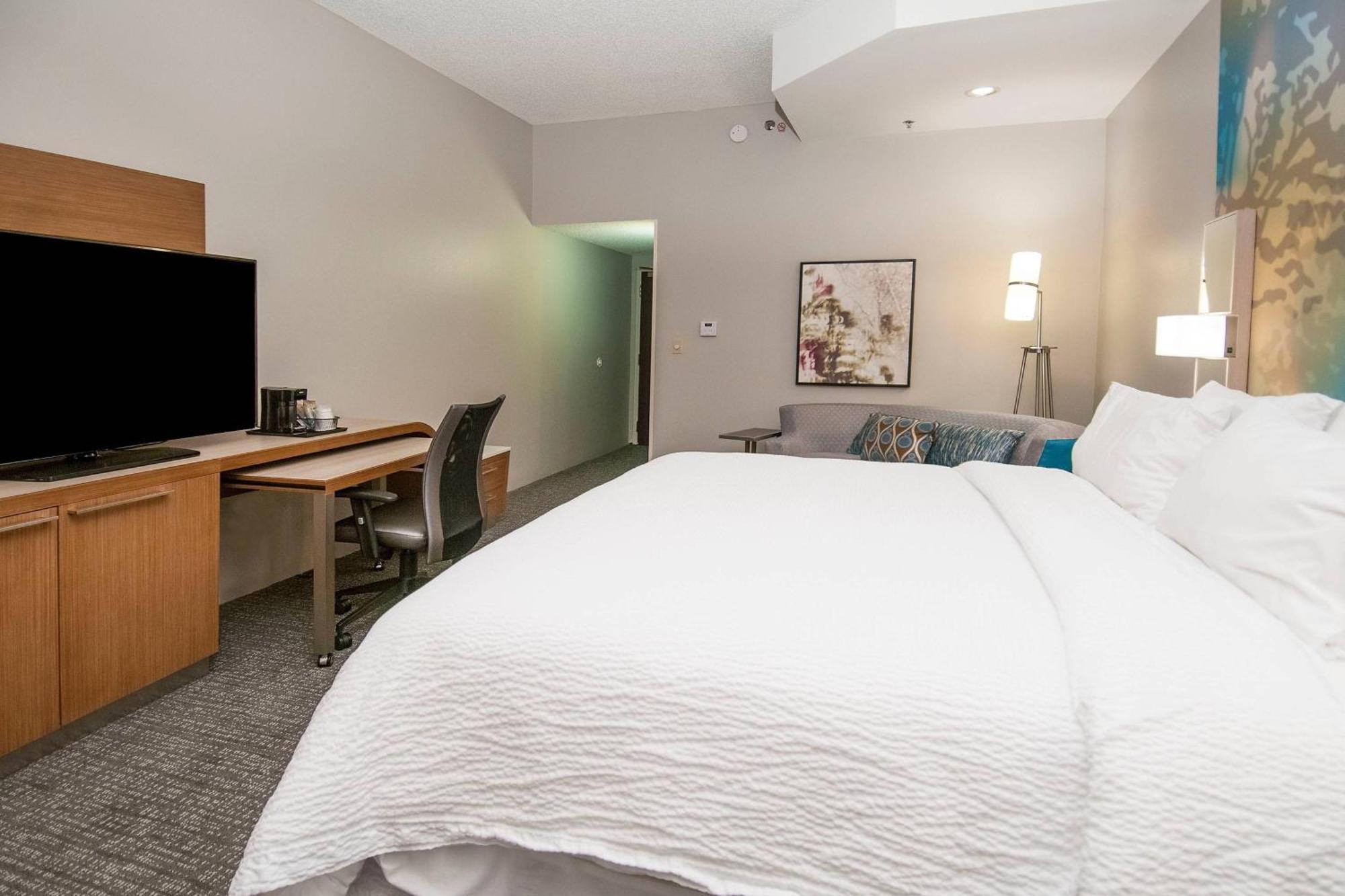 Courtyard By Marriott Bentonville Bagian luar foto
