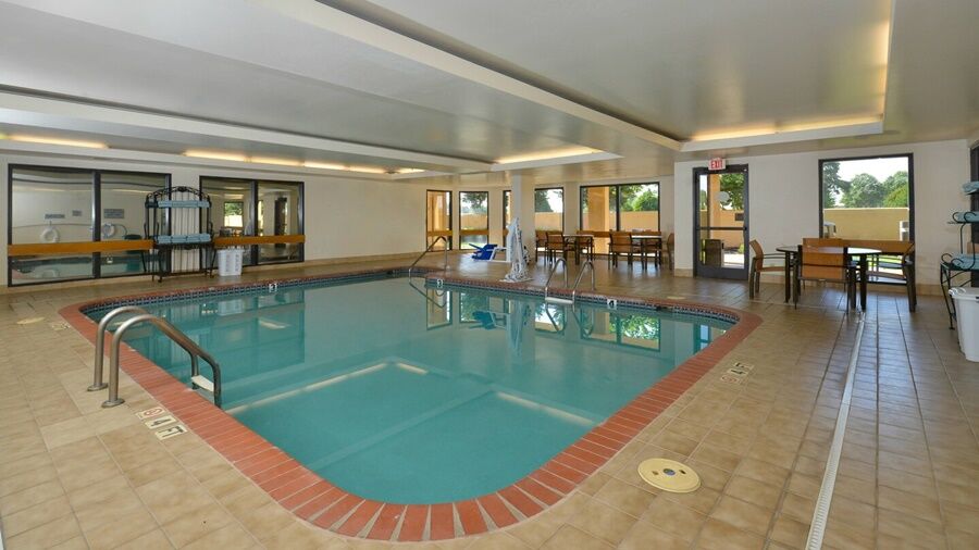 Courtyard By Marriott Bentonville Bagian luar foto
